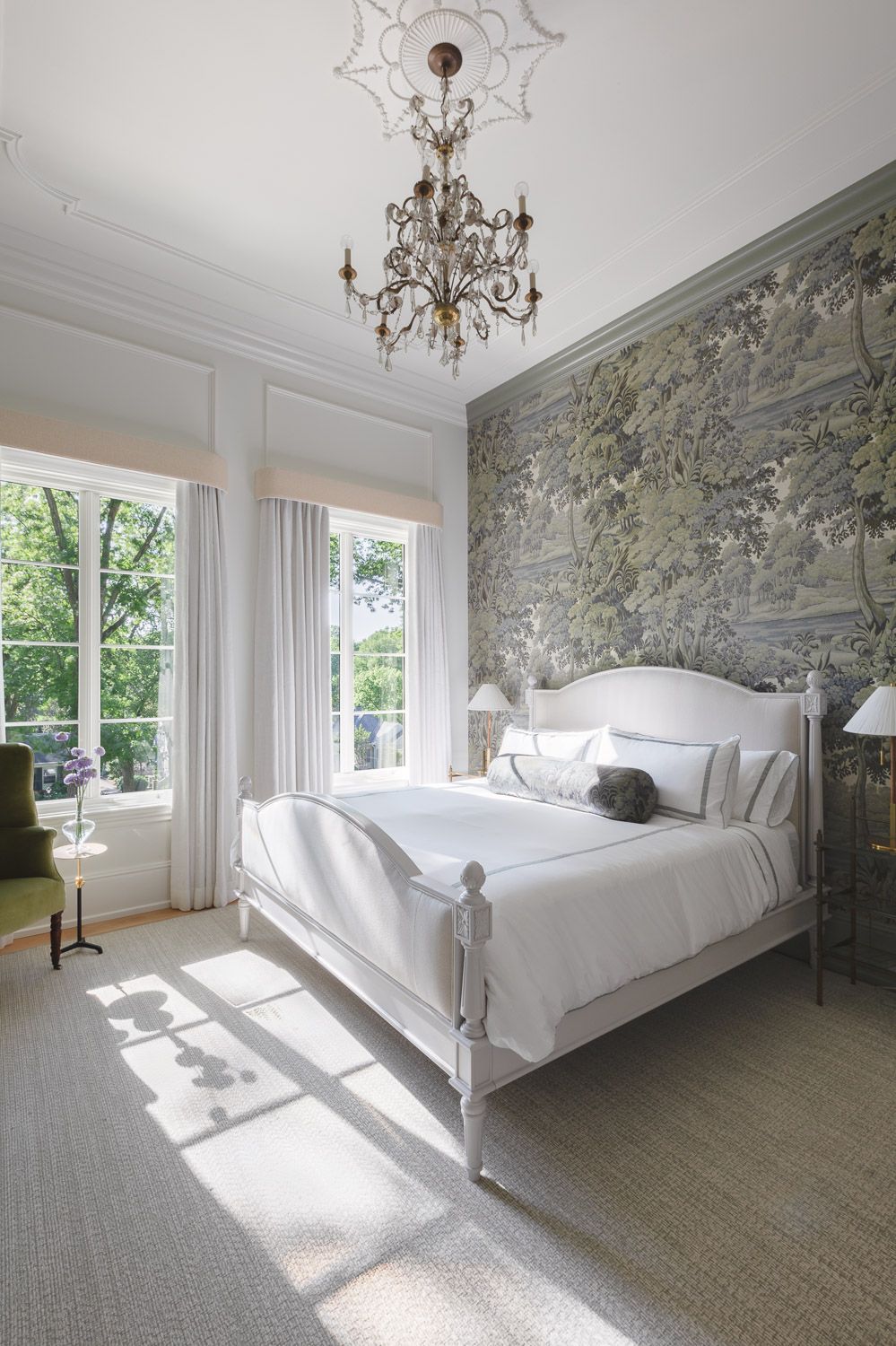 Elegant accent wall design